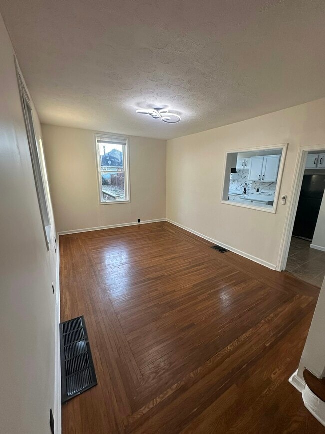 Photo - 1753 Courtland Ave House