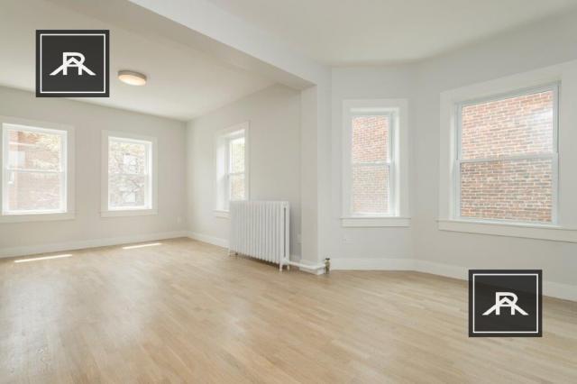 Building Photo - 3 bedroom in Brighton MA 02135