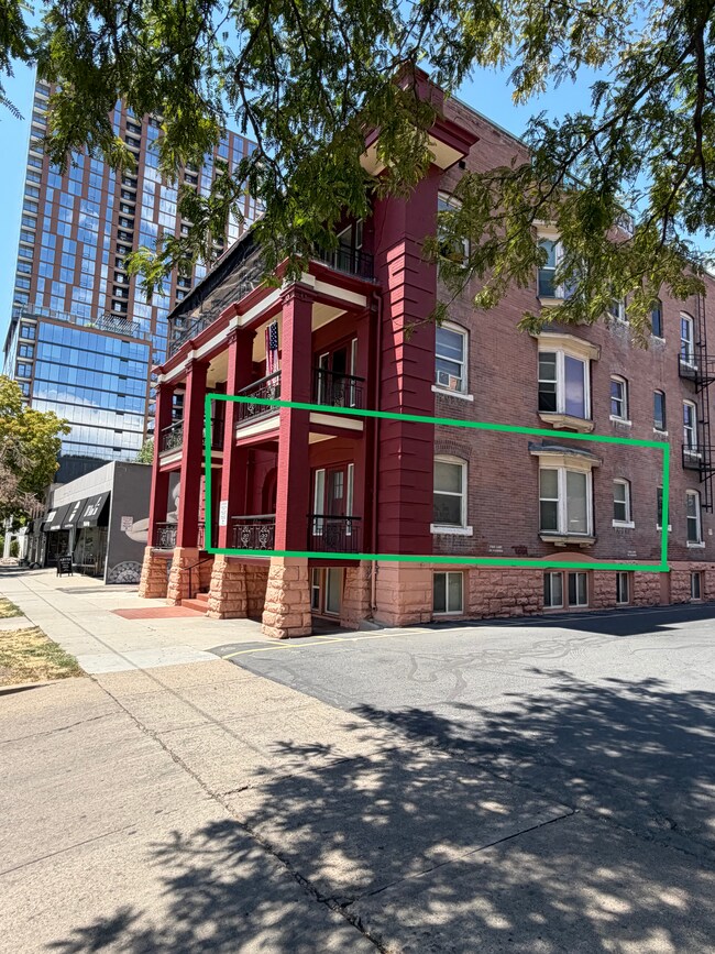 Building Photo - 251 E Broadway