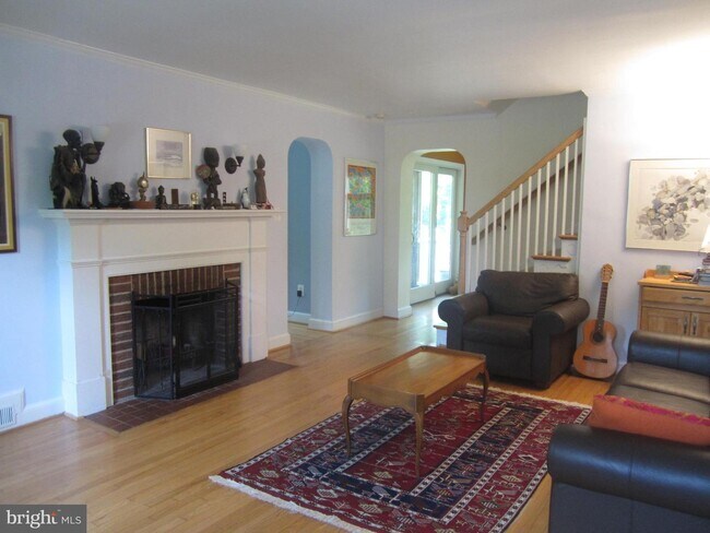 Building Photo - 4812 7th St N