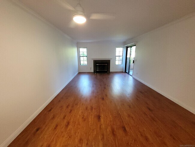 Building Photo - 12055 Alta Carmel Ct