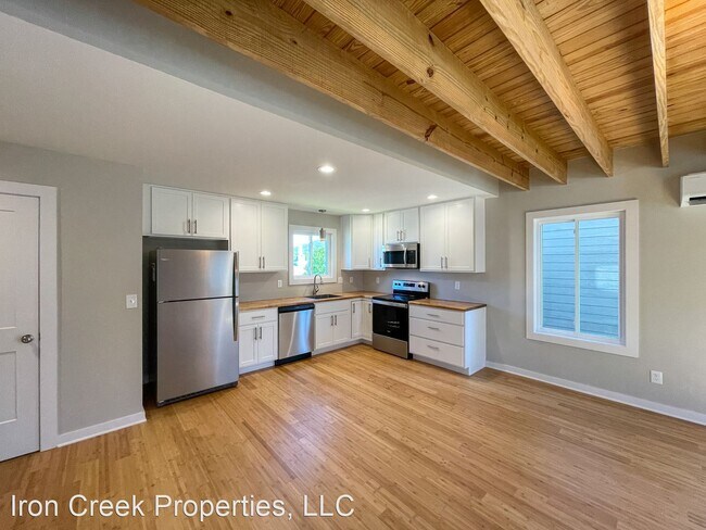 Foto del edificio - 2 br, 1.5 bath House - 74 E. Cascade Street