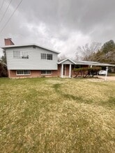 Building Photo - 4097 Edgehill Dr Building Photo - 4097 Edgehill Dr