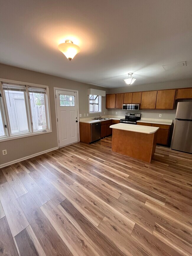 Foto del edificio - 638 Cobblestone Dr