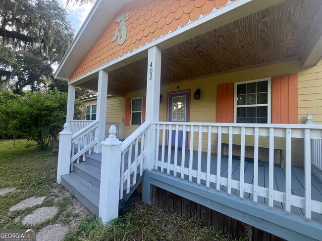 Building Photo - 402 Wheeler St