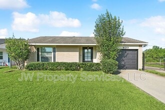 Building Photo - 639 Mockingbird Ln