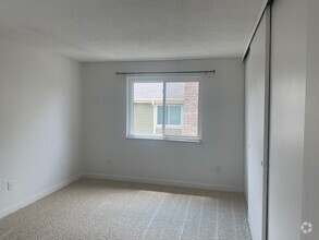 Building Photo - 4400 S Quebec St