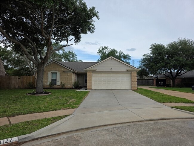 Building Photo - 3127 E Heatherock Cir