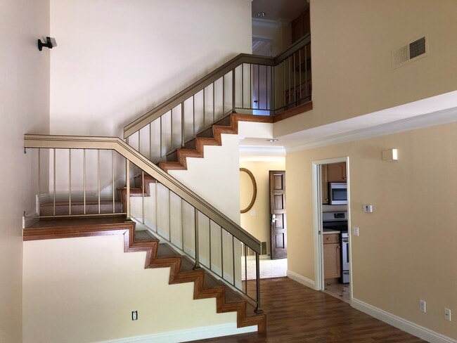 Starir - 19503 Eagle Ridge Ln