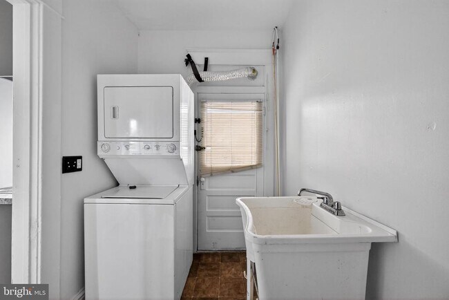 Foto del edificio - 990 Mt Rose Ave