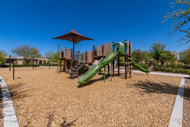 Foto del edificio - 20556 W Park Meadows Dr