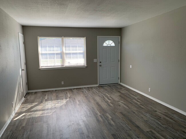 Foto del edificio - 3037-3039 W 15th St