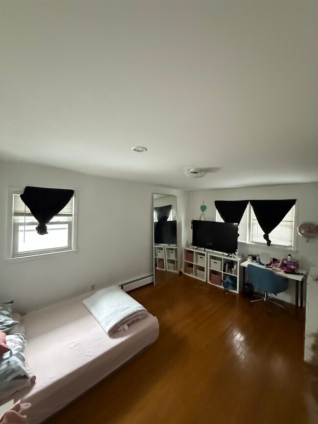 Foto del edificio - 1701 83rd St