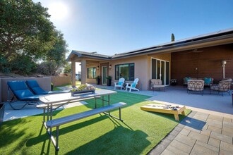 Building Photo - 642 Ranchito Dr