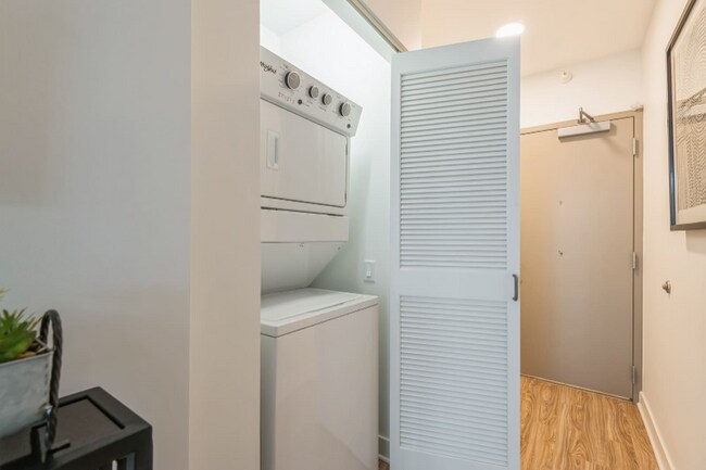 Foto del edificio - 1220 S Michigan Ave