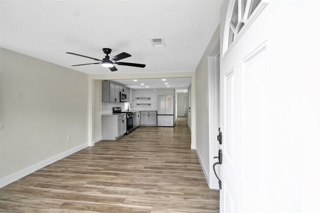 Building Photo - 7725 Avenue H