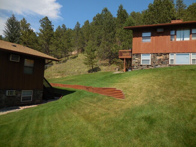 Foto del edificio - 3616 Serendipity Ln