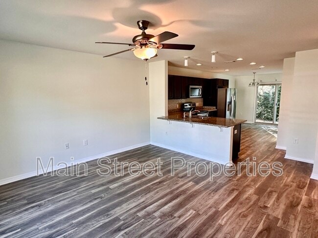 Building Photo - 10493 River Birch Dr