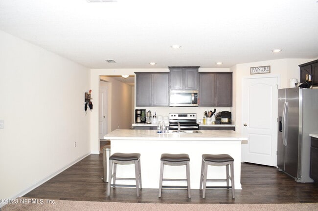 Building Photo - 3620 Sunfish Dr