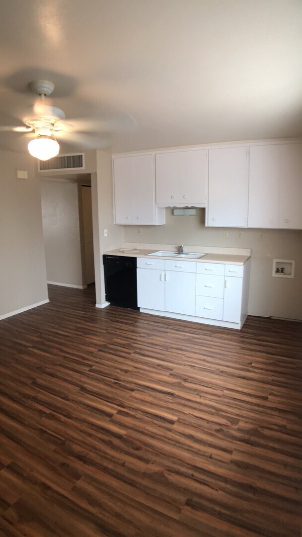 Foto del edificio - Check  Out This Charming 3 bedroom 2 bathroom in South Scottsdale Neighborhood!