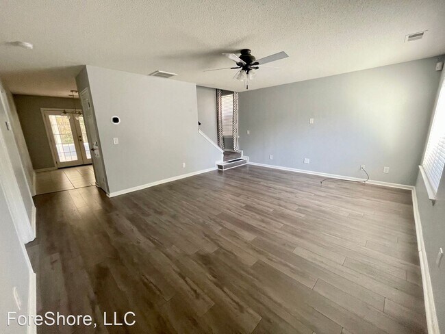 Building Photo - 4 br, 3.5 bath House - 470 Live Oak Walk