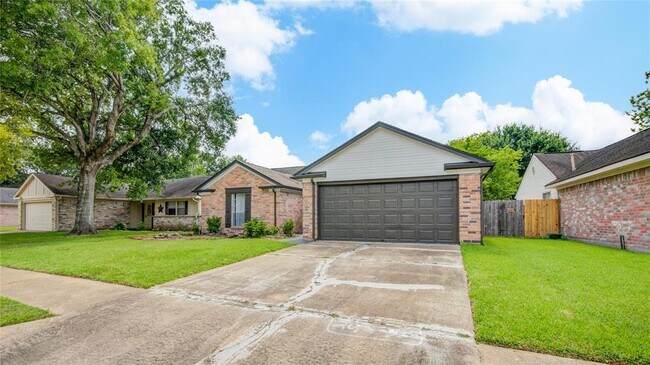 Foto del edificio - 2503 Lively Ln