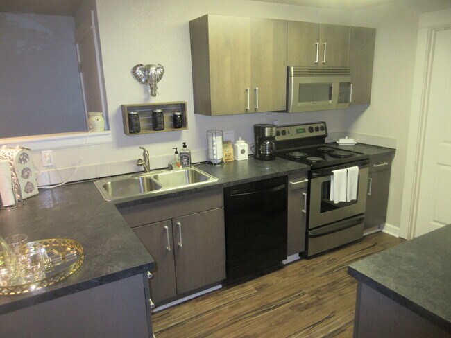 Foto del edificio - 748 Kirkland Cir