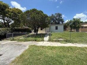 Building Photo - 1481 NE 155th Terrace