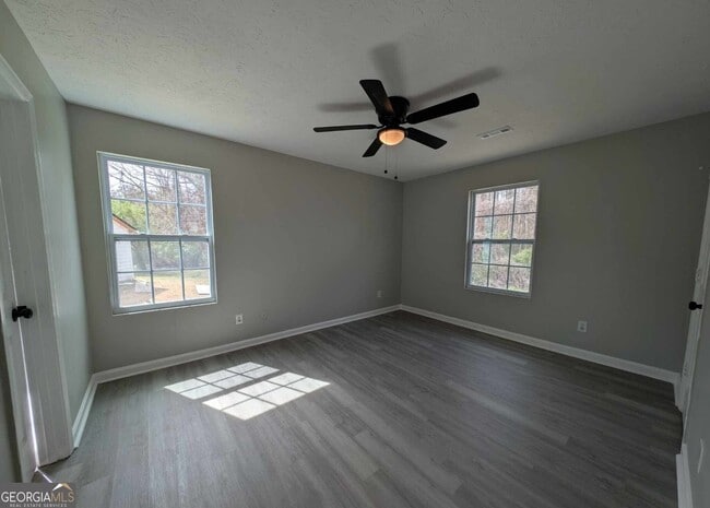 Building Photo - 137 Tuscany Ln