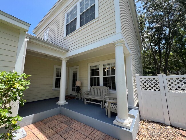 Foto del edificio - 1024 Jeater Bend Dr