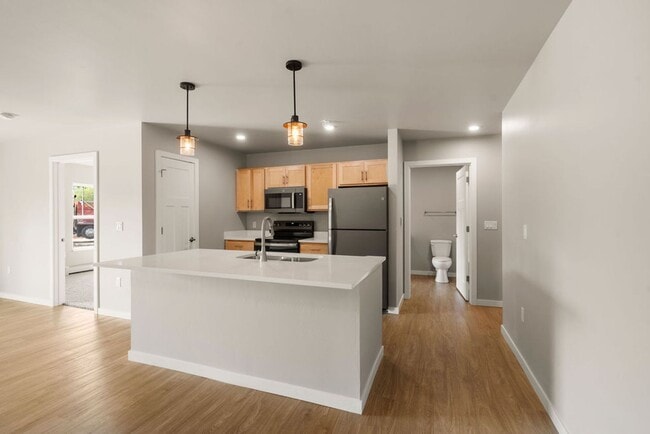 Interior Photo - The Ponds