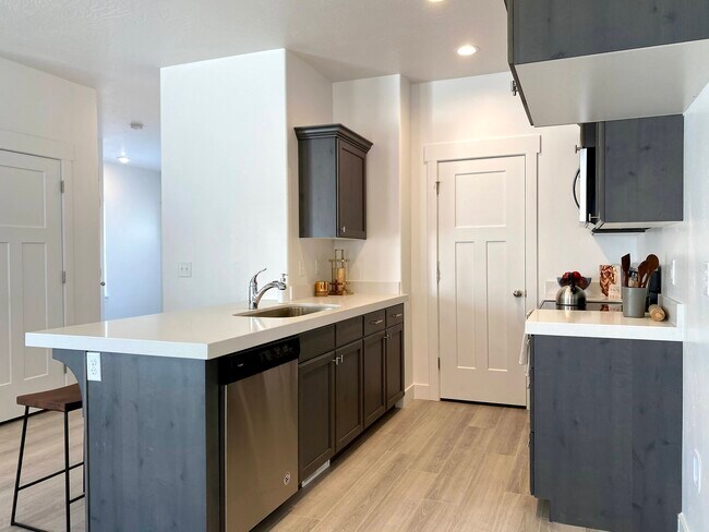 Foto del edificio - 4888 E Breezy Patch Rd