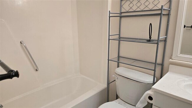 Foto del edificio - 8810 Covered Bridge Ct