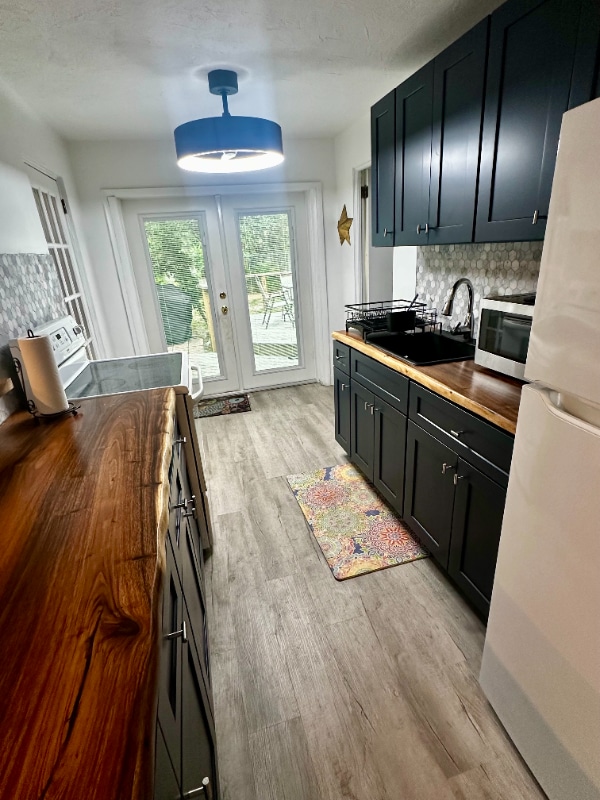 Photo - 2643 46th St S