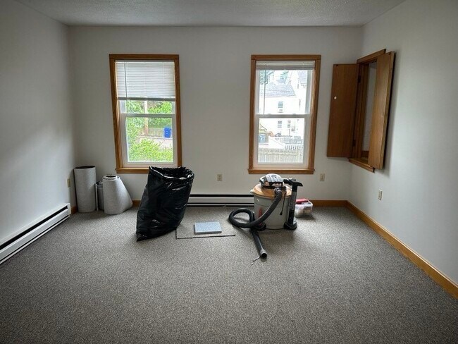 Foto del edificio - 738 Truman Pkwy