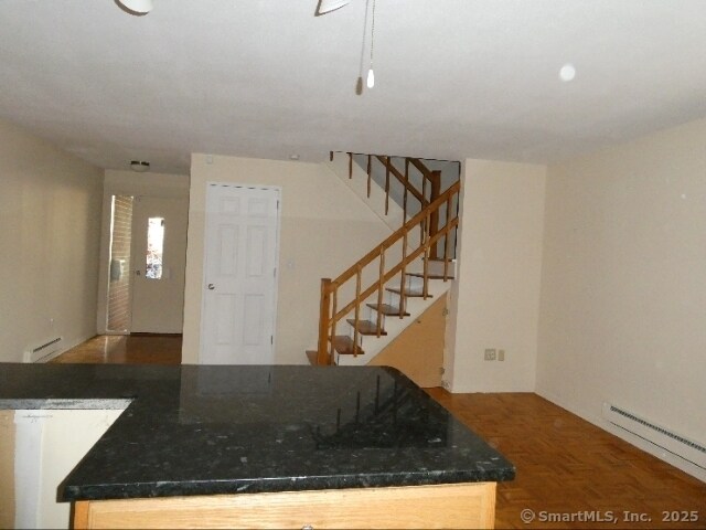 Foto del edificio - 203 W Walk