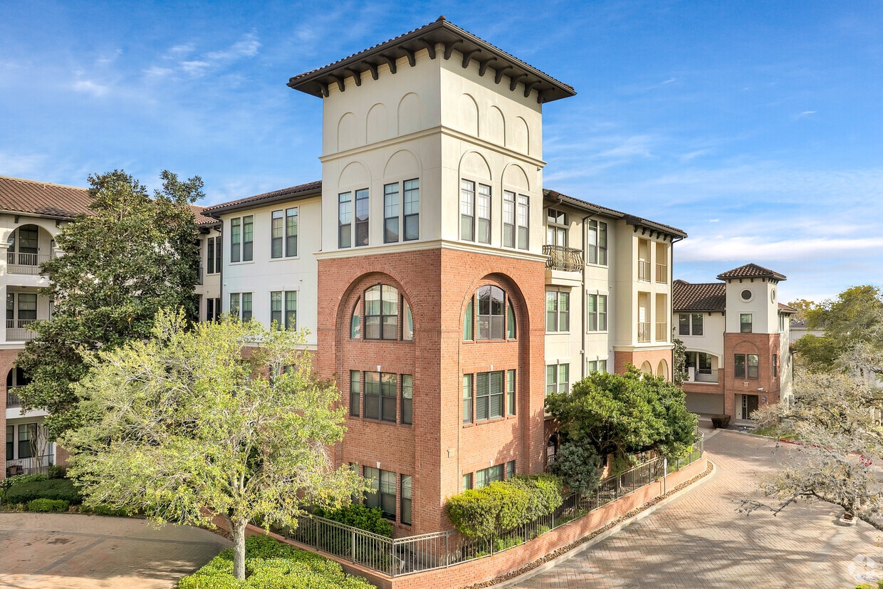 Braeswood Place - Braeswood Place