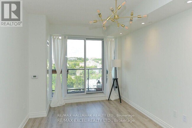 Photo du bâtiment - 9618 Yonge St
