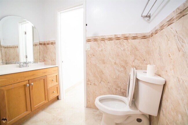 Foto del edificio - 12615 E Randall Park Dr