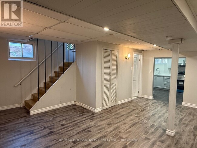 Building Photo - 113 Confederation Dr