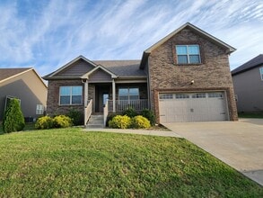Building Photo - 1003 Sunrise Dr