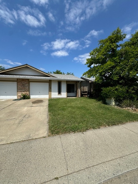 Building Photo - Adorable UPDATED 2bd/2bth duplex in Sacramento!