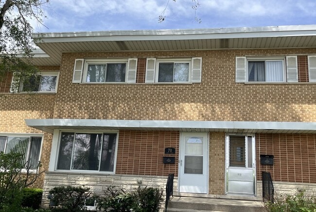 Building Photo - 70 N Albert St