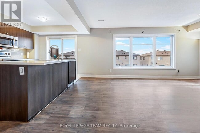 Building Photo - 36 Affinity Private