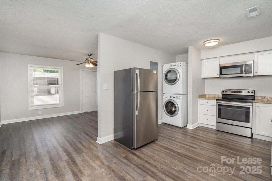 Primary Photo - 1512 Seigle Ave