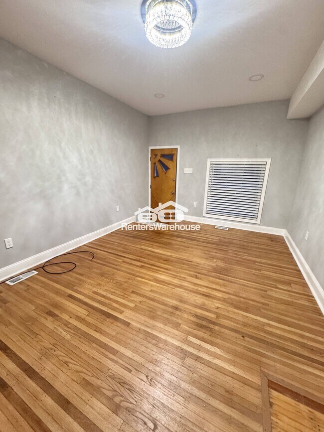 Foto del edificio - 627 S Curley St