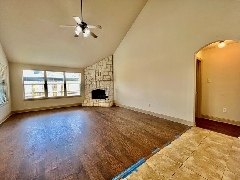 Foto principal - 1005 Tallahassee Dr