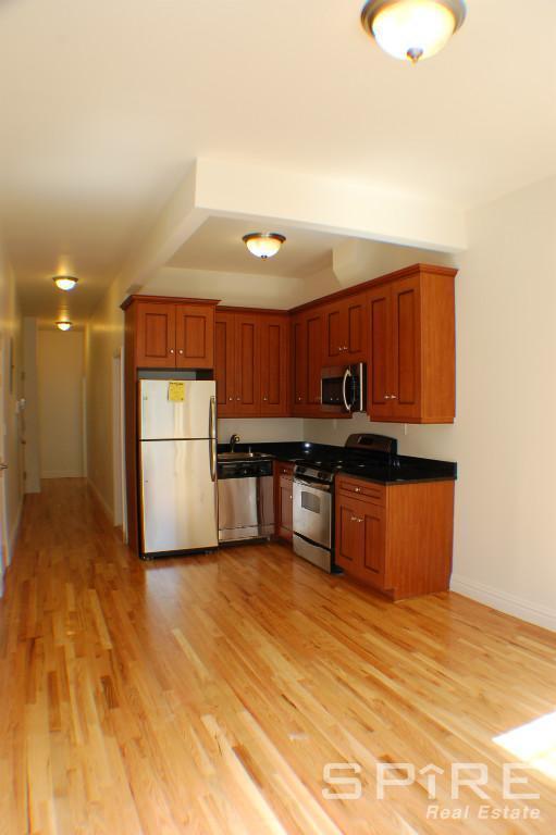 Building Photo - 311 W 48th St