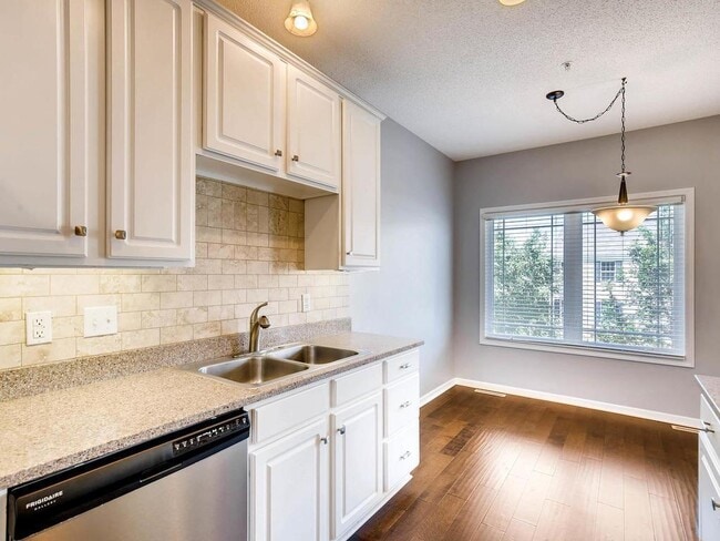 Building Photo - 15578 Crab Apple Ln