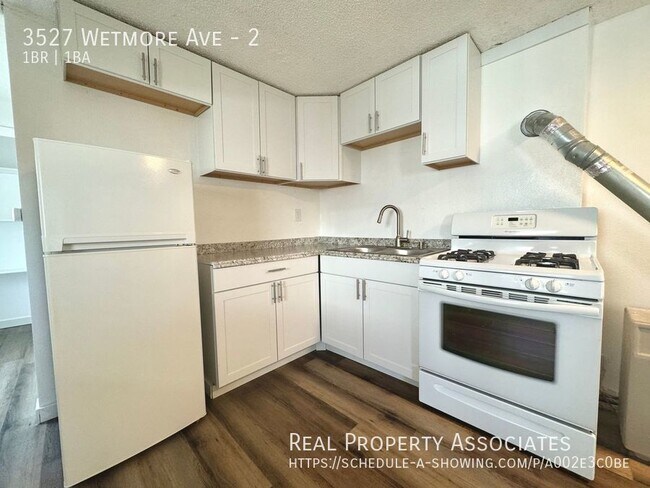 Building Photo - Quiet & Spacious 1 Bedroom in Everett!